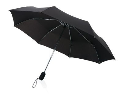 Parapluie noir ouvert avec un cordon attaché.